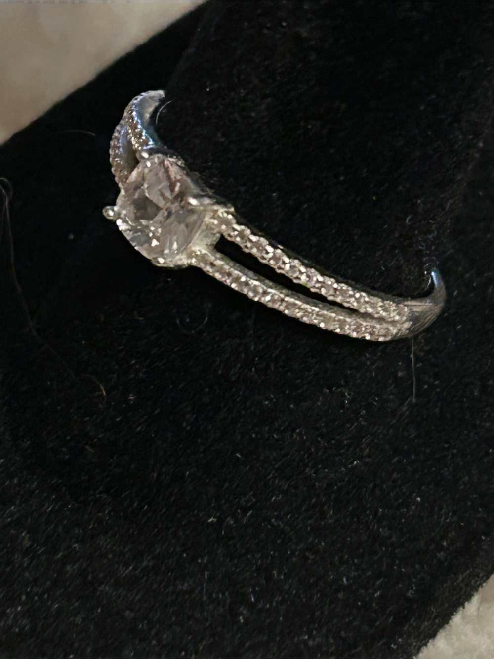Sterling Silver Clear CZ Solitaire Split Shank Ring size 8